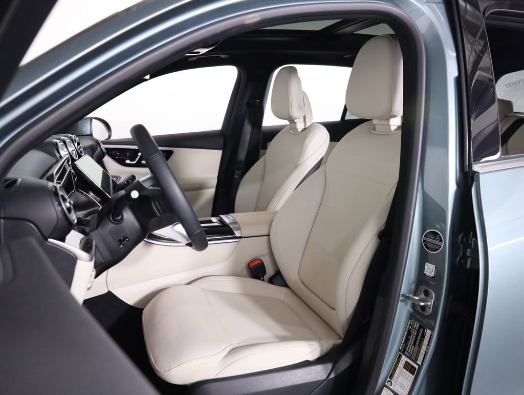 Certified 2026 Mercedes-Benz GLC 300 4MATIC image 29