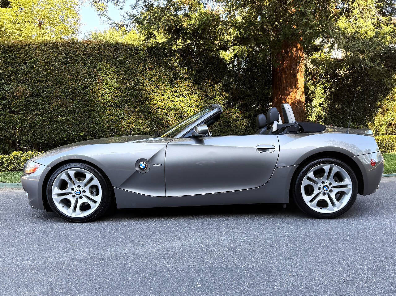 Used 2003 BMW Z4 3.0i RWD image 5