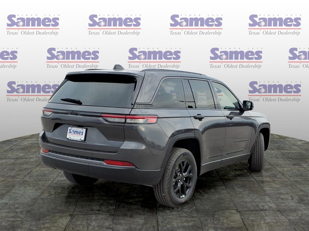 New 2026 Jeep Grand Cherokee Altitude RWD image 5