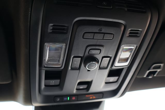 Used 2024 Cadillac Escalade ESV Sport AWD/4WD image 21