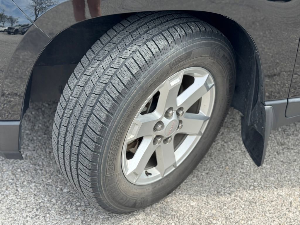 Used 2016 GMC Acadia SLE image 42