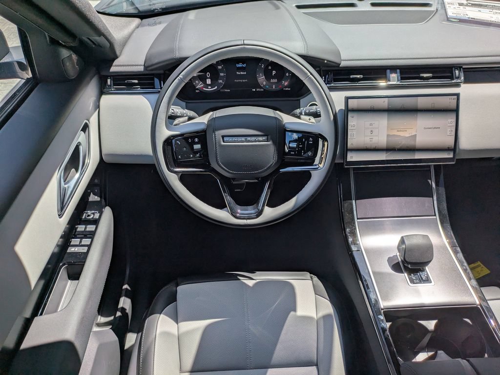 New 2026 Land Rover Range Rover Velar Dynamic SE AWD/4WD image 18