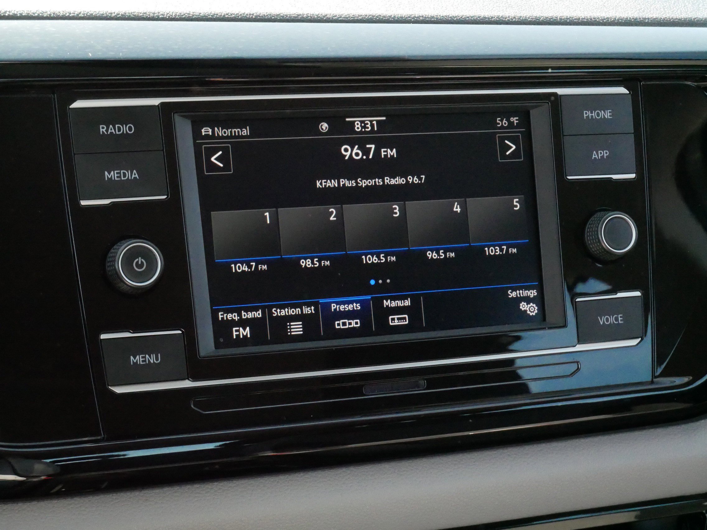 Certified 2023 Volkswagen Taos S w/ Driver Assistance Package AWD/4WD image 22