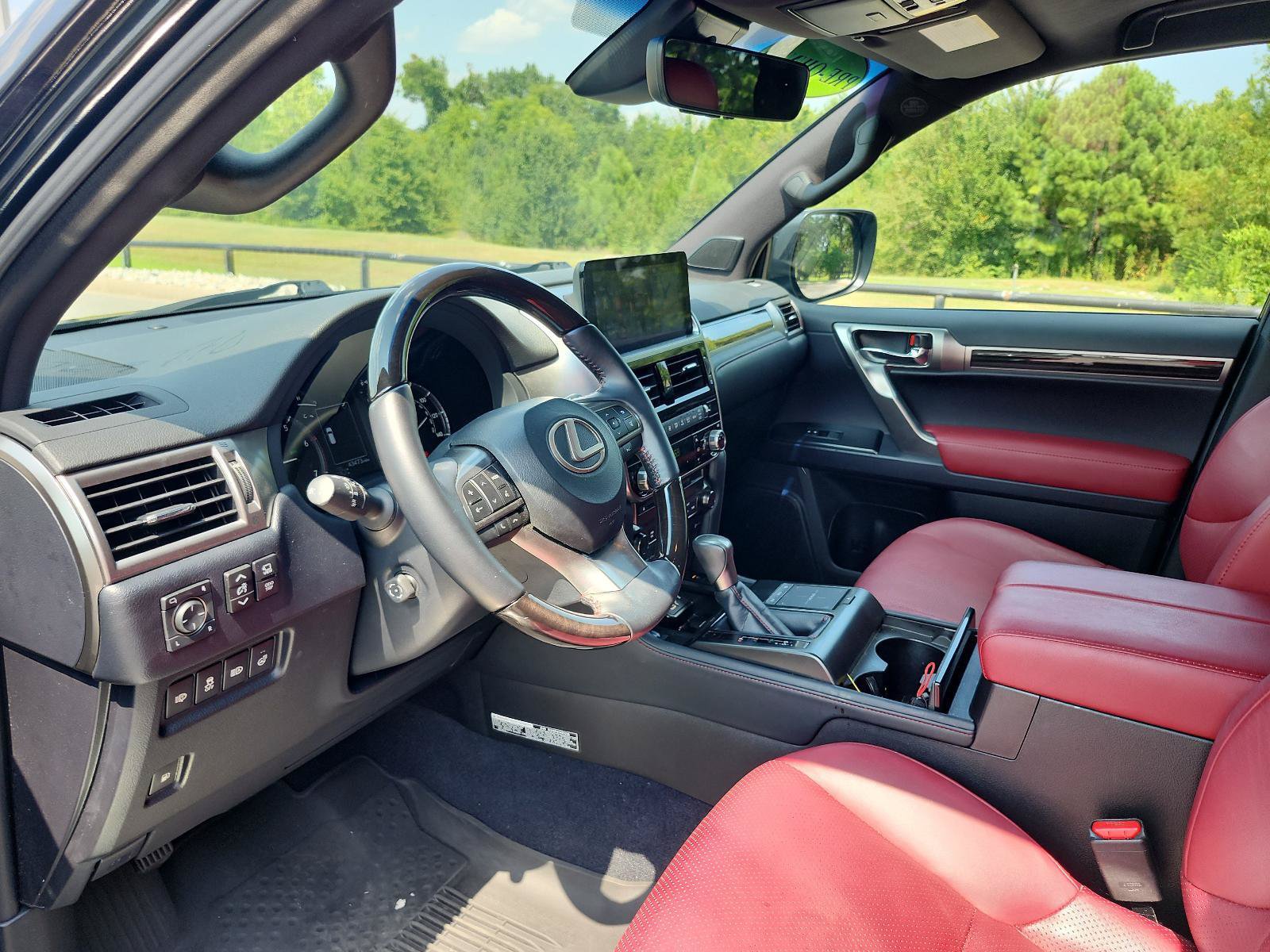 Used 2023 Lexus GX 460 Luxury w/ Accessory Package AWD/4WD image 14