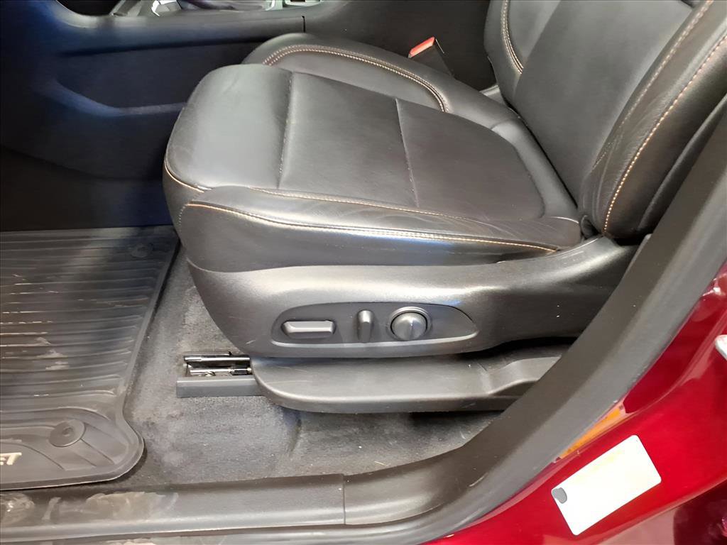 Used 2019 Chevrolet Traverse LT image 10