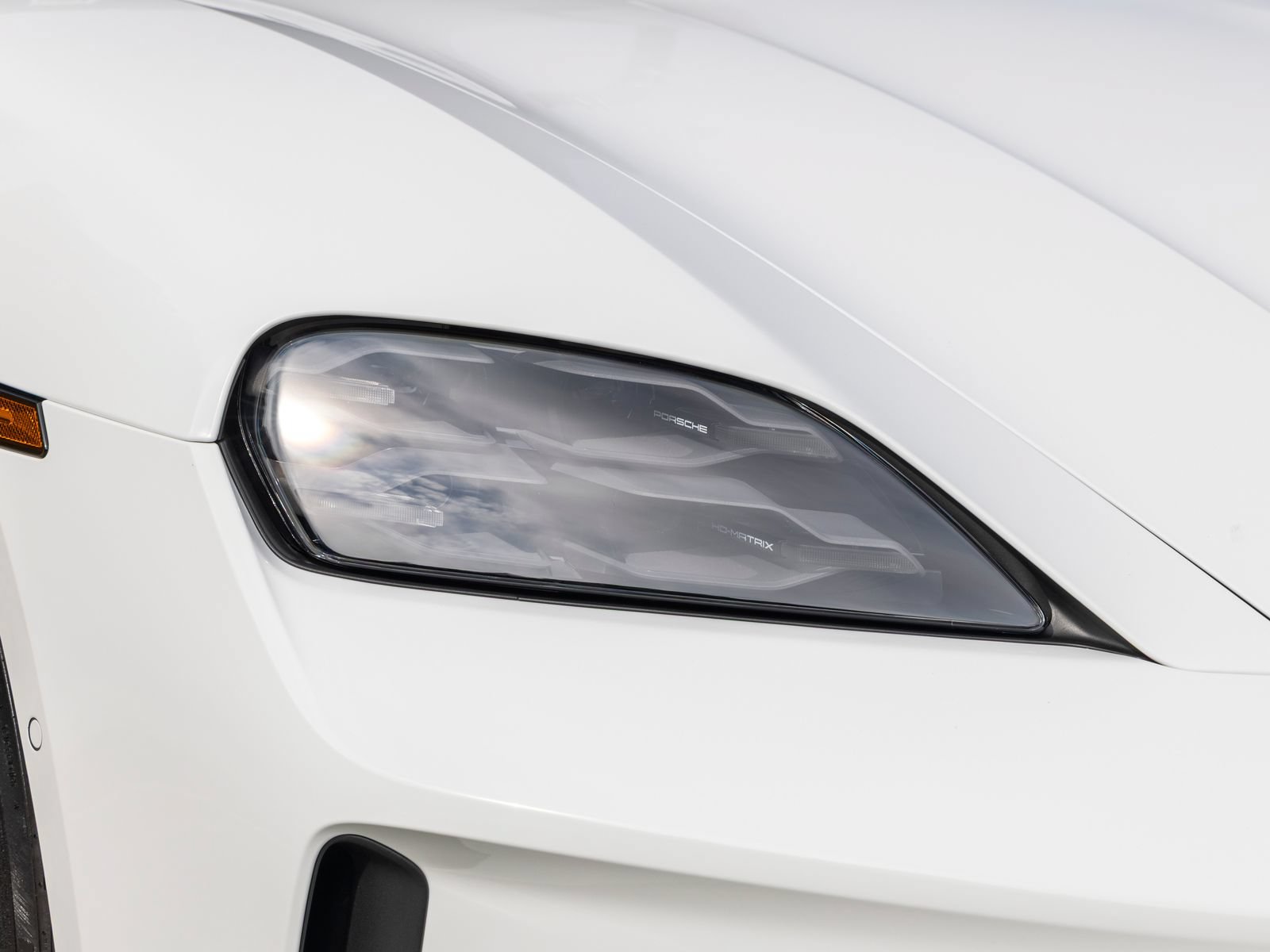 New 2026 Porsche Taycan AWD/4WD image 15