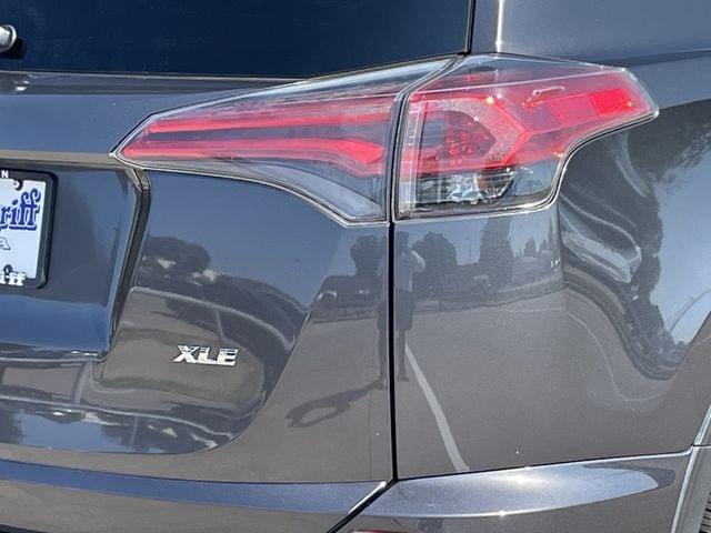 Used 2018 Toyota RAV4 XLE w/ Plus Extra Value Package FWD image 6