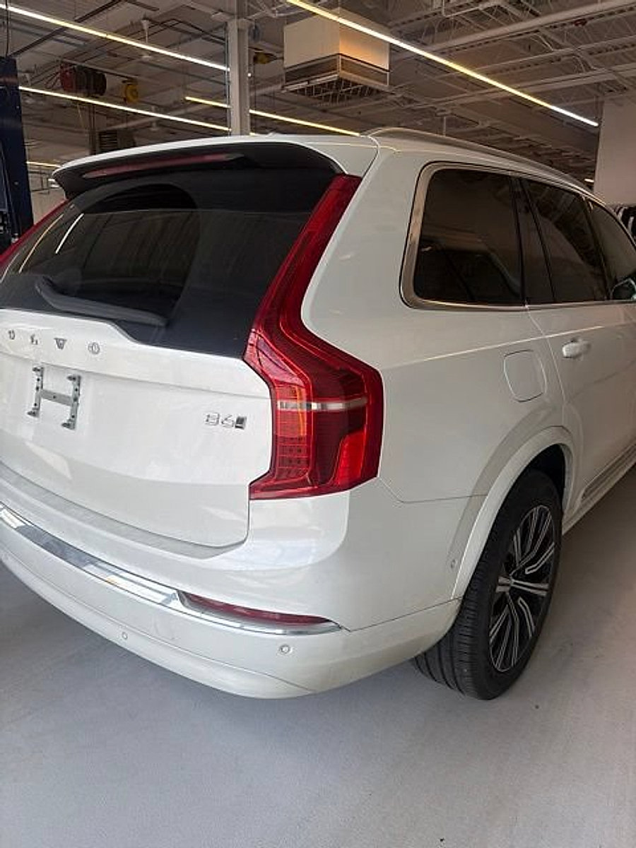 Used 2023 Volvo XC90 B6 Plus AWD/4WD image 5