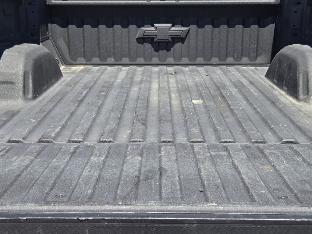 Used 2025 Chevrolet Silverado 1500 LT Trail Boss w/ Convenience Package II AWD/4WD image 12