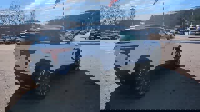 New 2025 Chevrolet Blazer EV LT w/ Super Cruise Package image 8