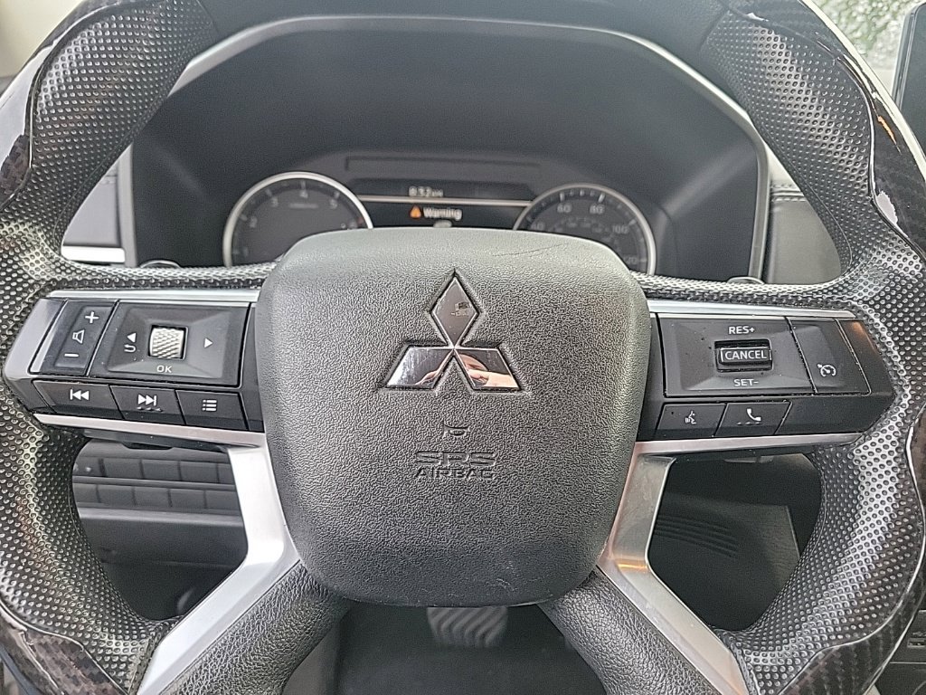 Used 2023 Mitsubishi Outlander ES AWD/4WD image 9