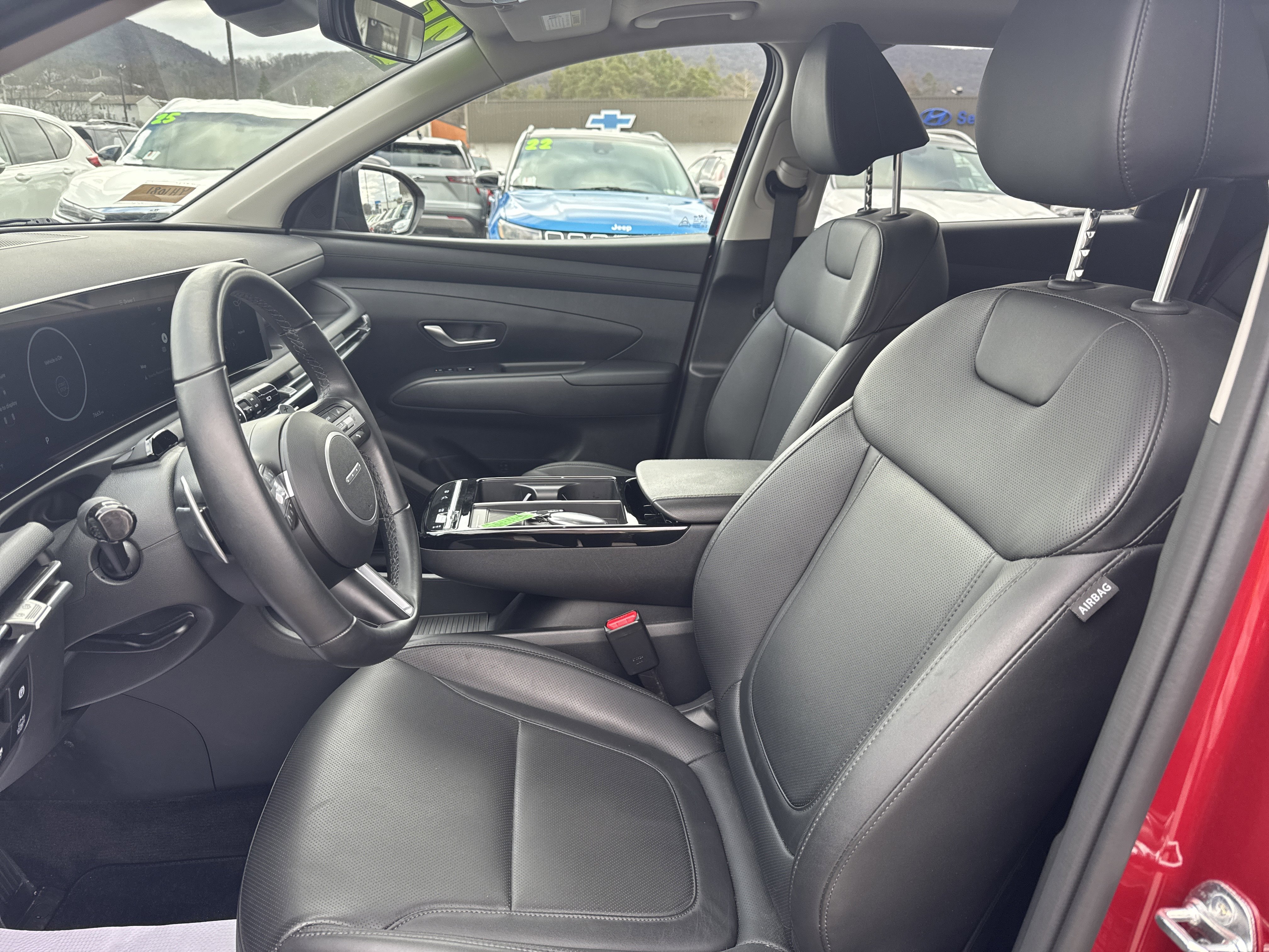 Certified 2025 Hyundai Tucson SEL image 12