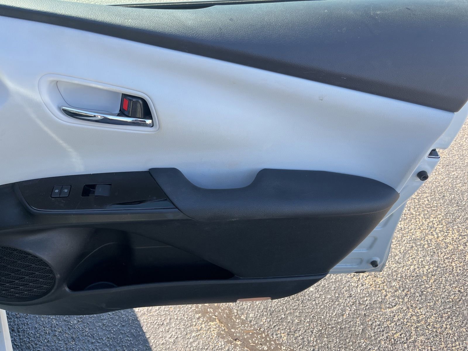 Used 2019 Toyota Prius Limited FWD image 15