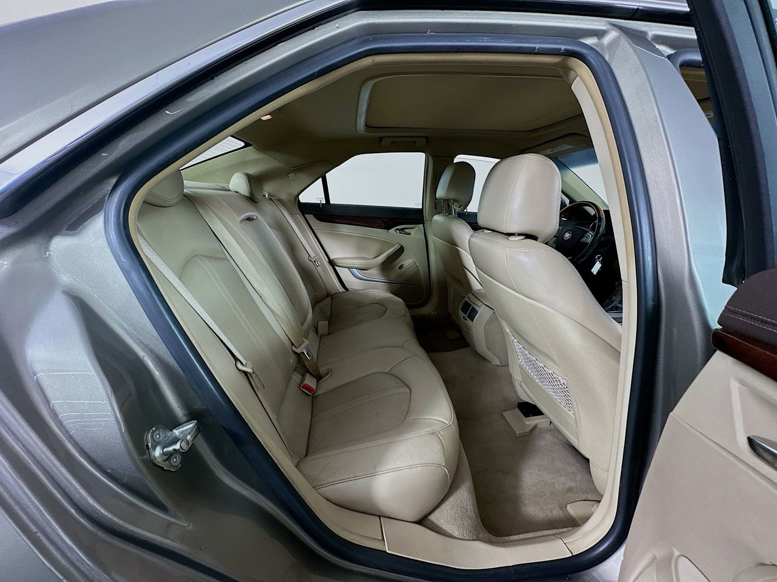 Used 2010 Cadillac CTS Luxury image 27