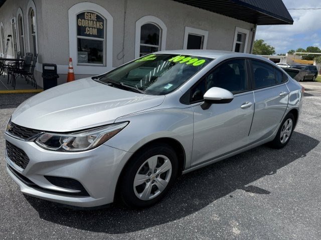 Used 2017 Chevrolet Cruze LS FWD image 3