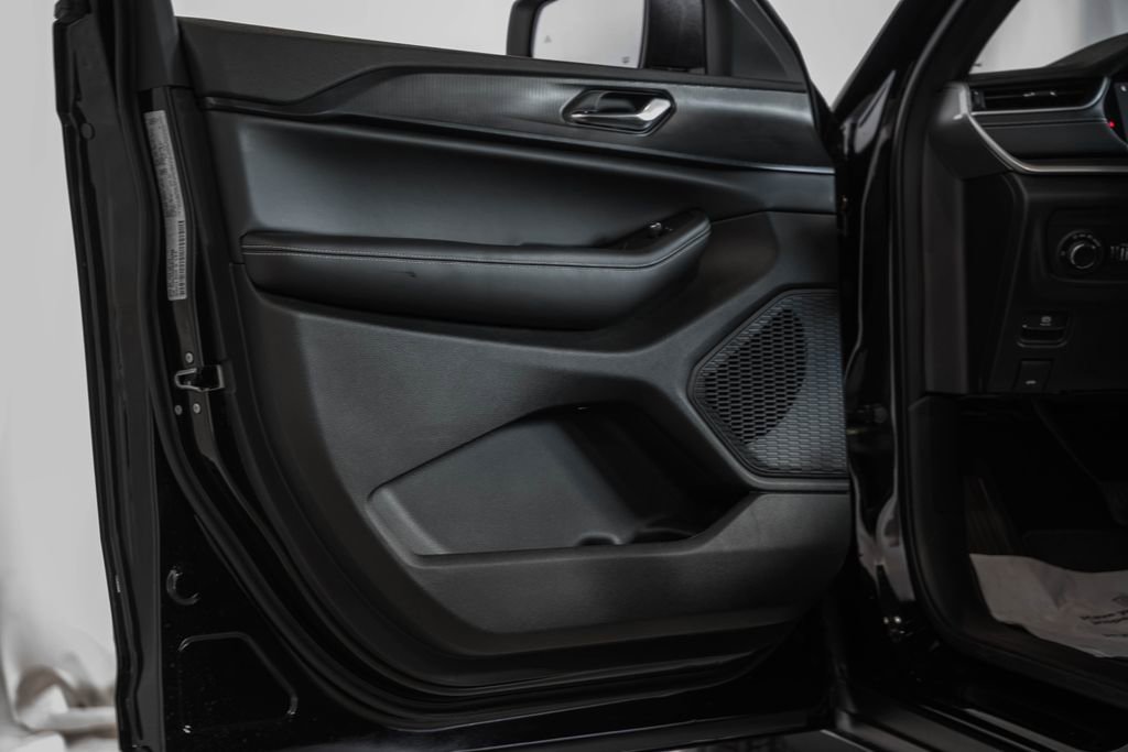 New 2025 Jeep Grand Cherokee Laredo X image 35