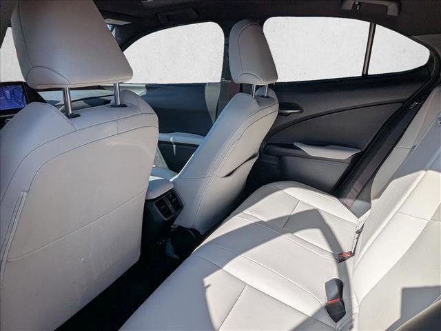Used 2024 Lexus UX 250h FWD image 18