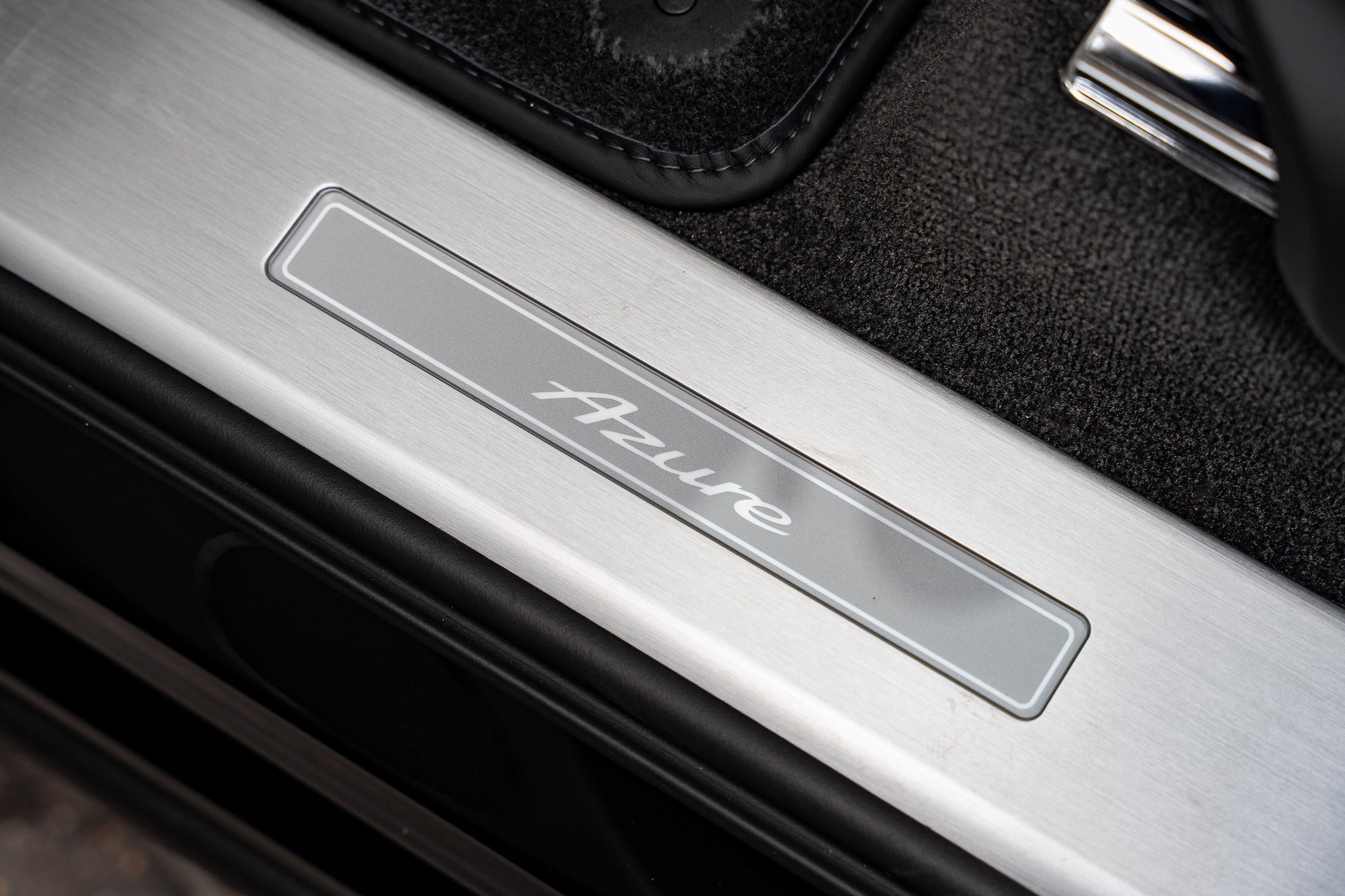 Used 2024 Bentley Bentayga Extended Wheelbase image 13