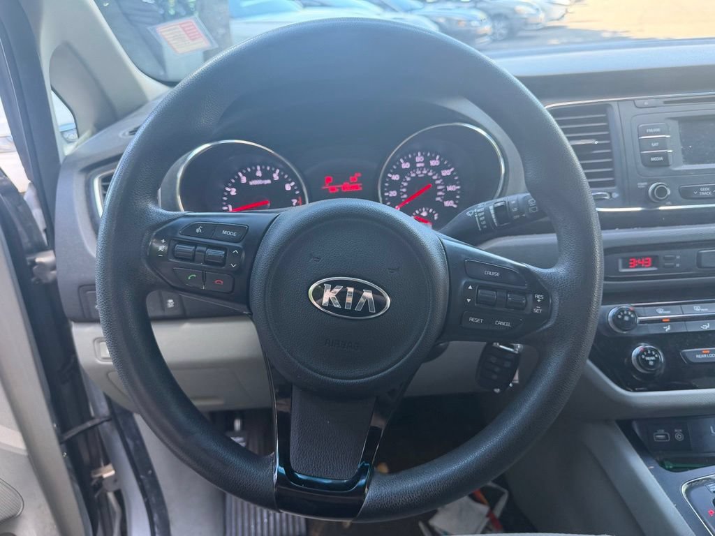Used 2016 Kia Sedona LX w/ LX Convenience Package FWD image 15