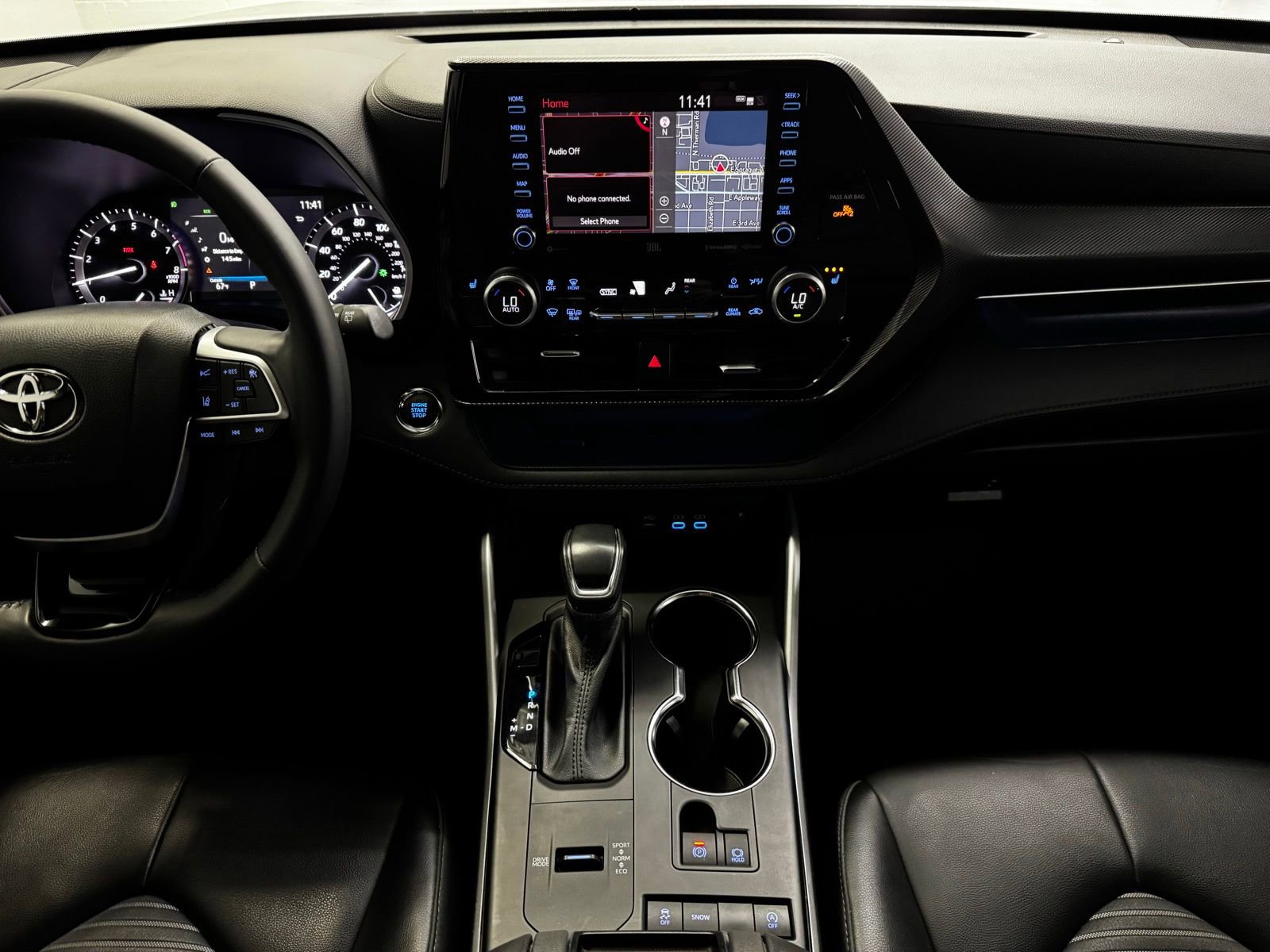 Used 2022 Toyota Highlander XSE FWD image 20