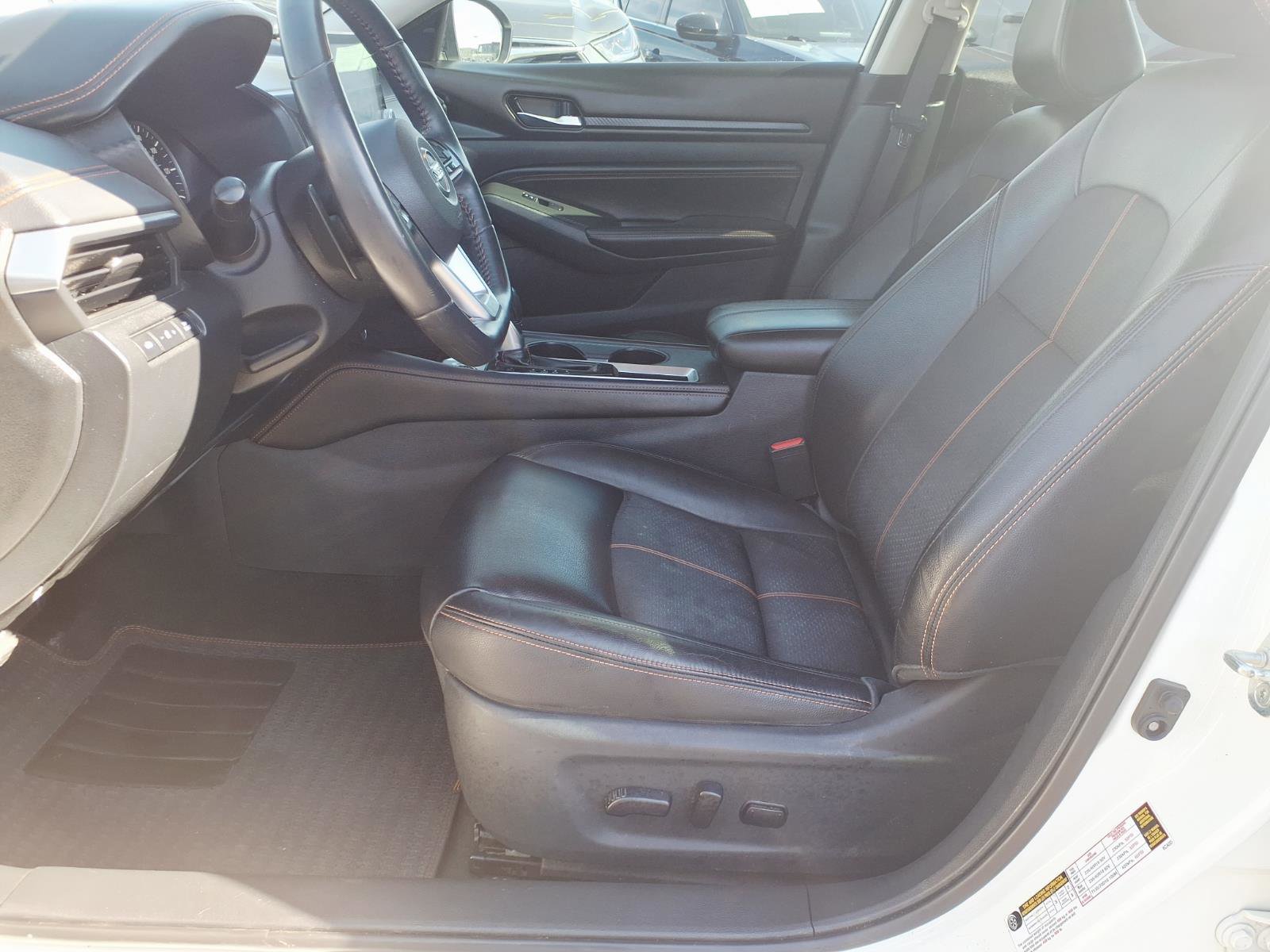 Used 2019 Nissan Altima 2.5 SR w/ SR Premium Package image 22