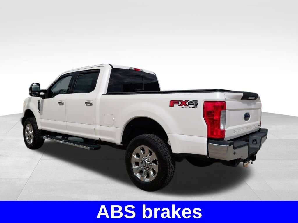 Used 2017 Ford F250 Lariat w/ Chrome Package image 17