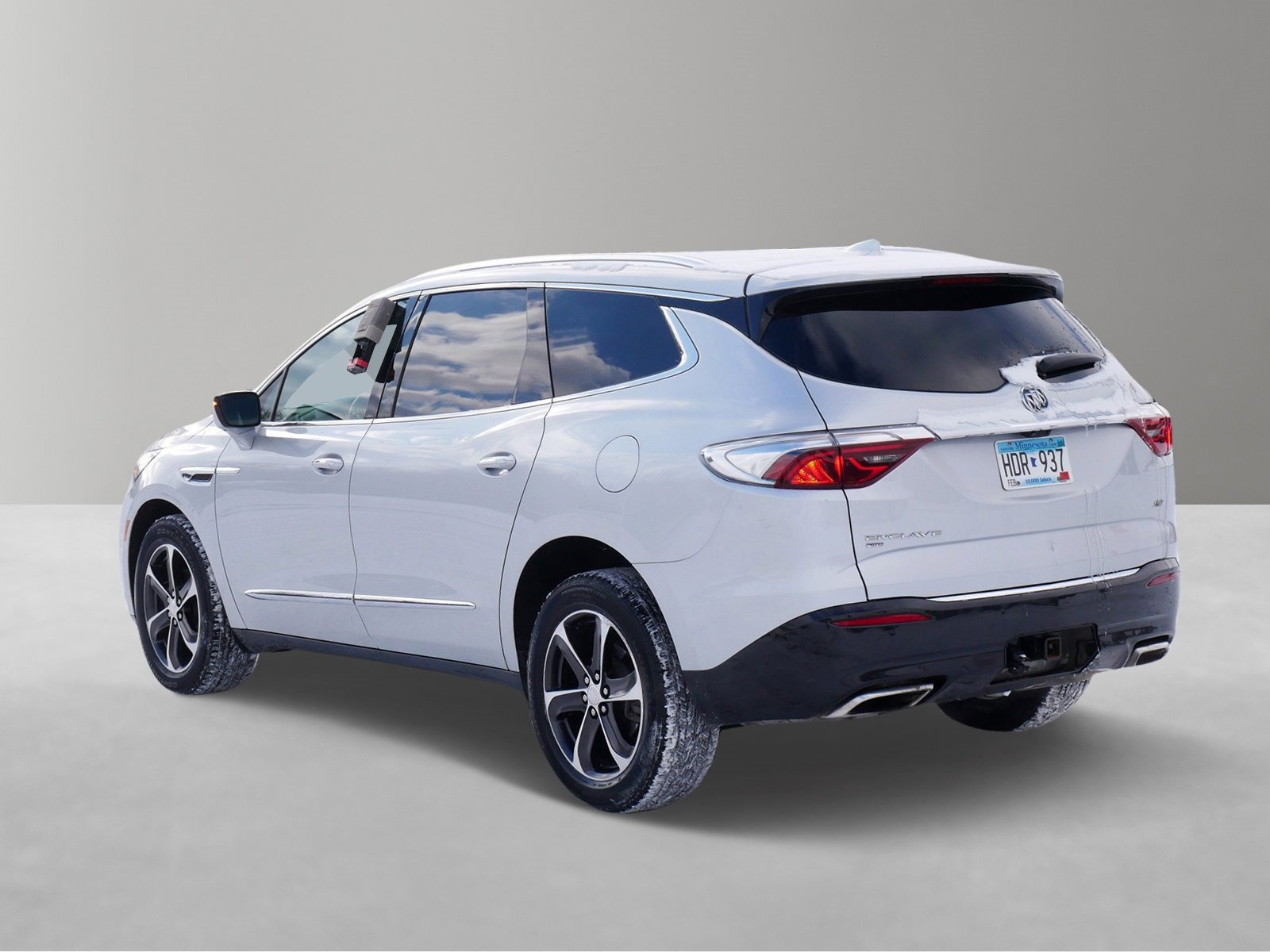 Used 2022 Buick Enclave Essence w/ Sport Touring Edition image 3