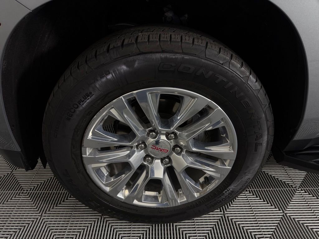 Used 2025 GMC Yukon Denali image 11