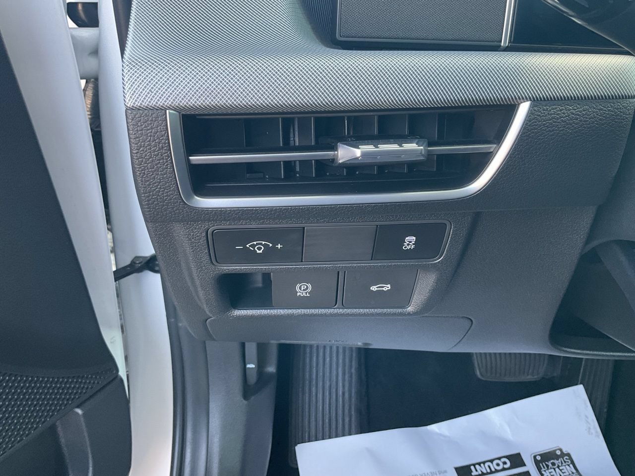 Used 2025 Hyundai Sonata SEL FWD image 21