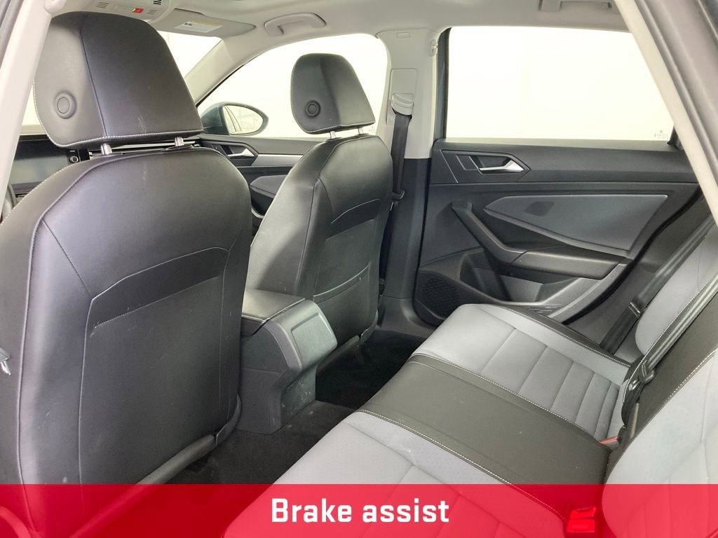 Used 2025 Volkswagen Jetta SE image 15