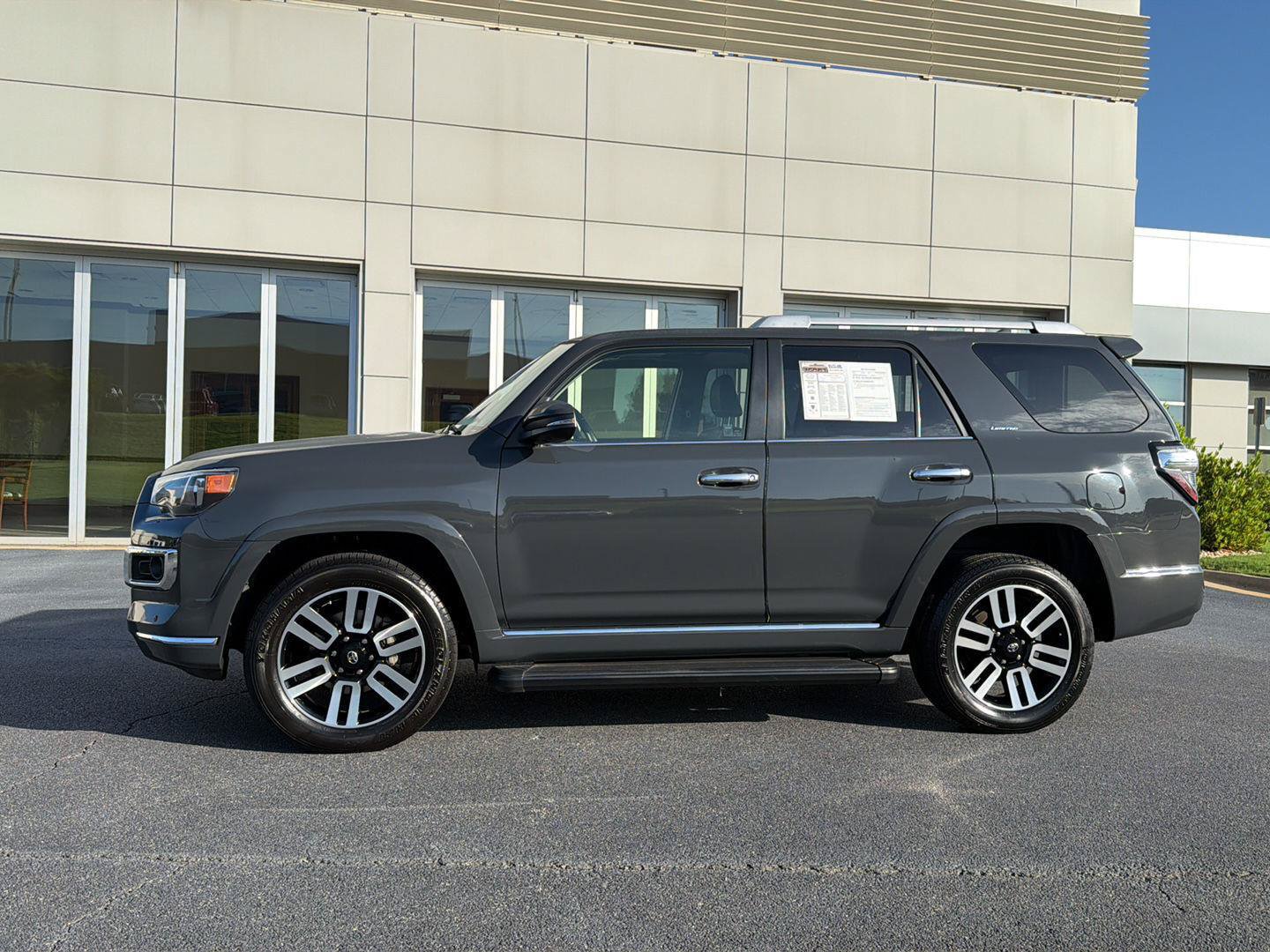 Used 2024 Toyota 4Runner Limited AWD/4WD image 3