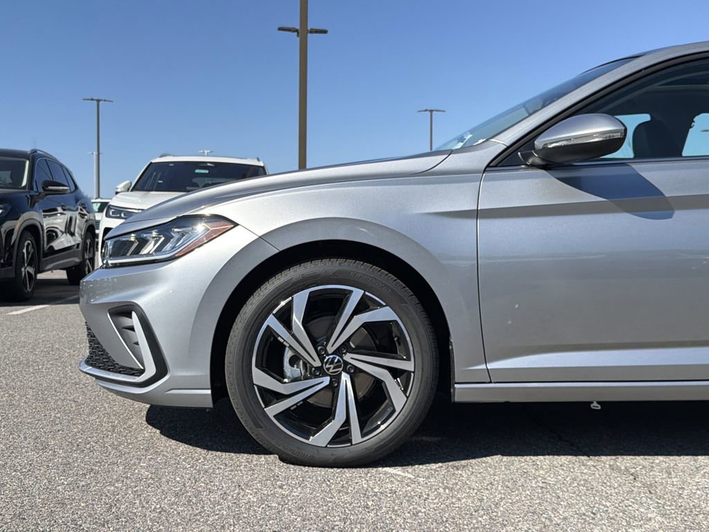 New 2026 Volkswagen Jetta SEL image 9