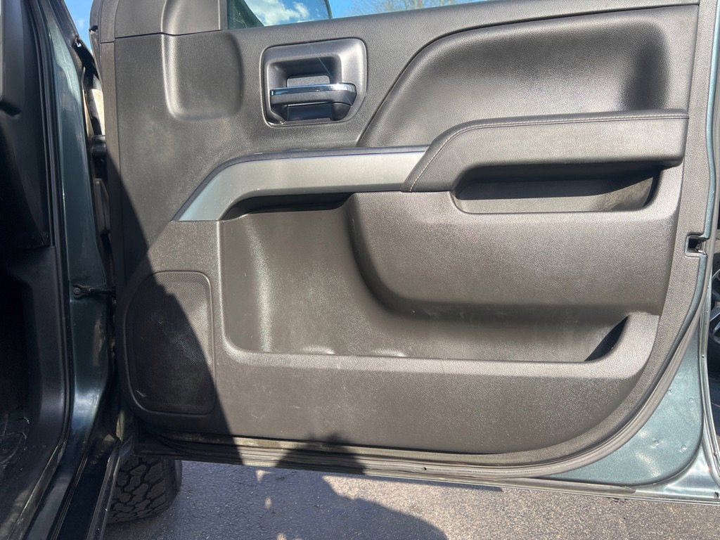 Used 2018 Chevrolet Silverado 1500 LT w/ All Star Edition image 11