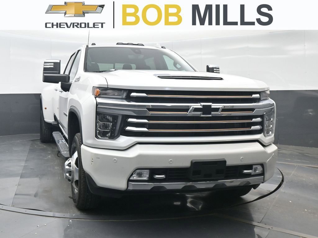Used 2023 Chevrolet Silverado 3500 High Country image 1