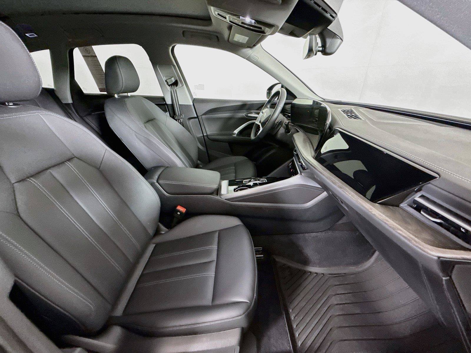 Used 2025 Audi Q5 Premium AWD/4WD image 41