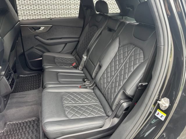 Certified 2023 Audi SQ7 Prestige w/ Prestige Package AWD/4WD image 11