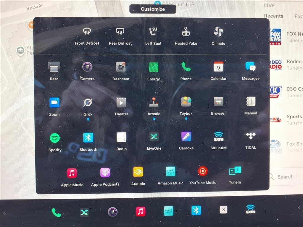 Used 2022 Tesla Model S image 12