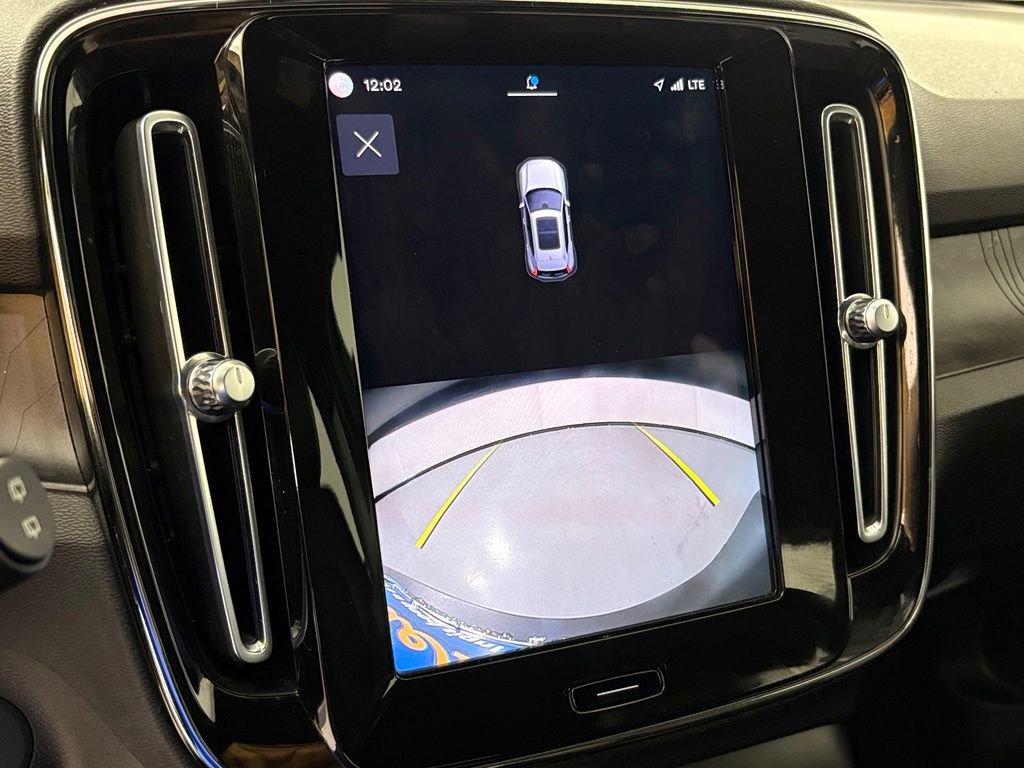 Used 2023 Volvo XC40 Recharge Core AWD/4WD image 27