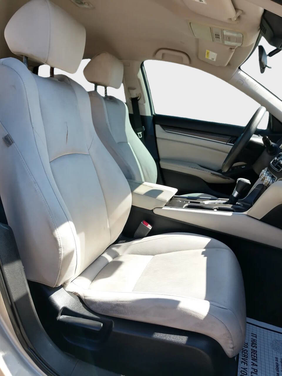 Used 2018 Honda Accord LX image 12