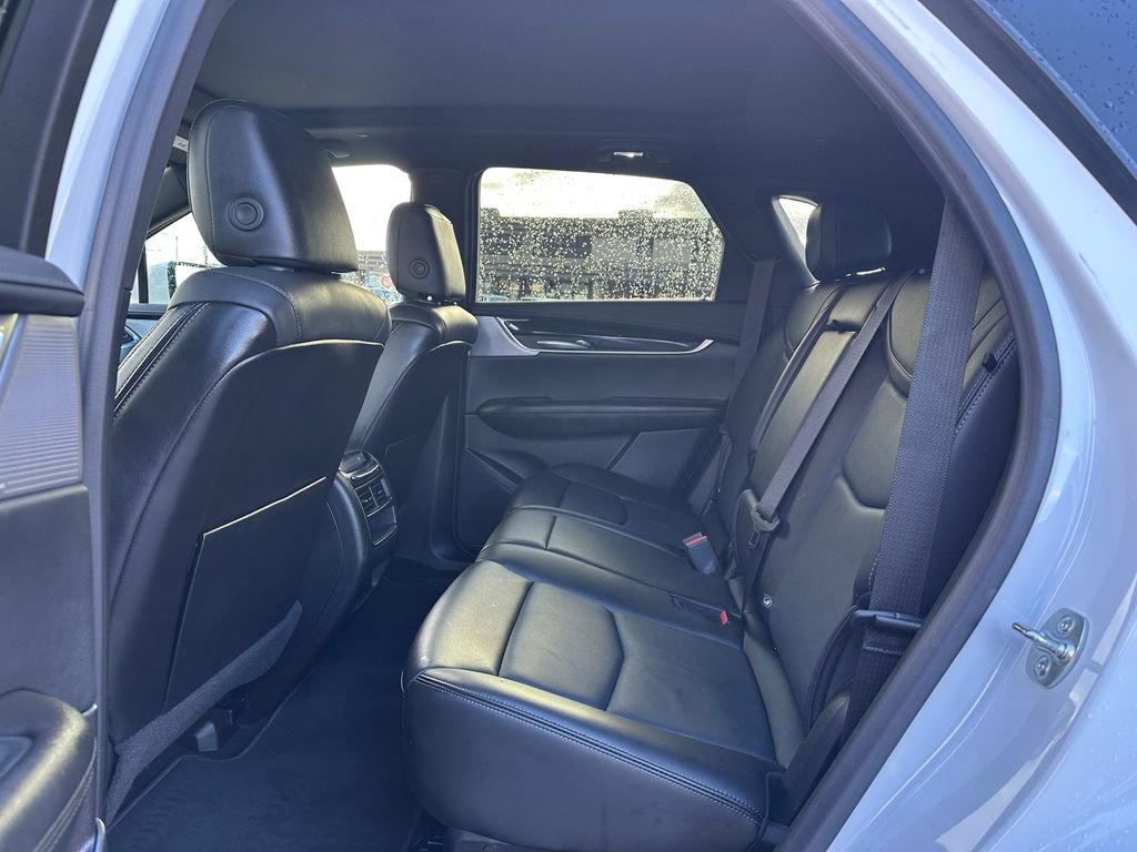 Used 2025 Cadillac XT5 Premium Luxury image 11