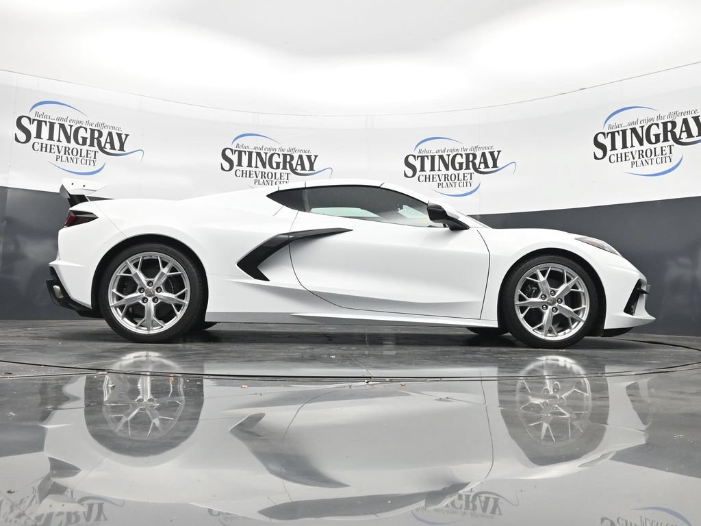 Used 2020 Chevrolet Corvette Stingray Coupe w/ 1LT RWD image 33