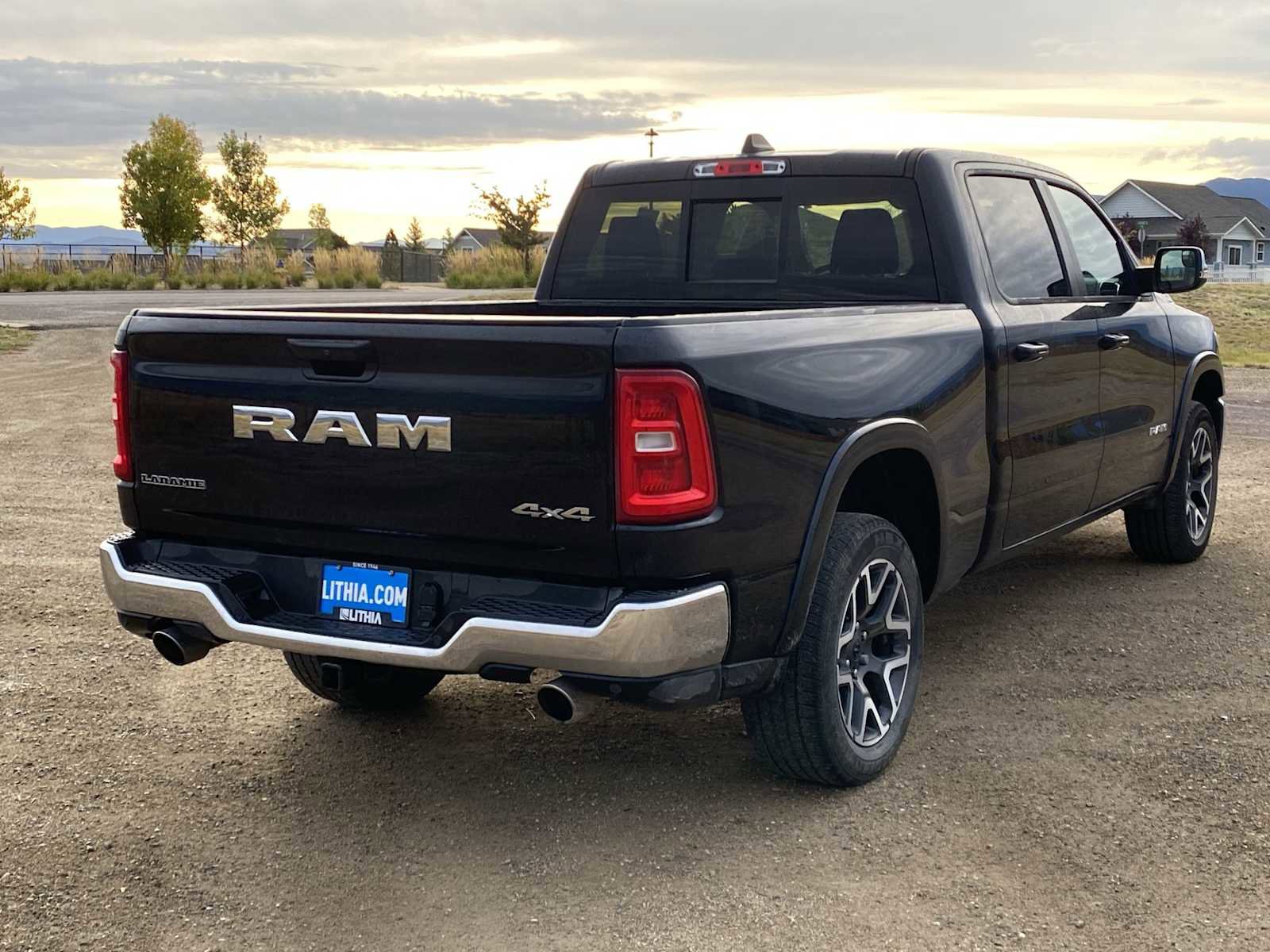 Used 2025 RAM 1500 Laramie image 12