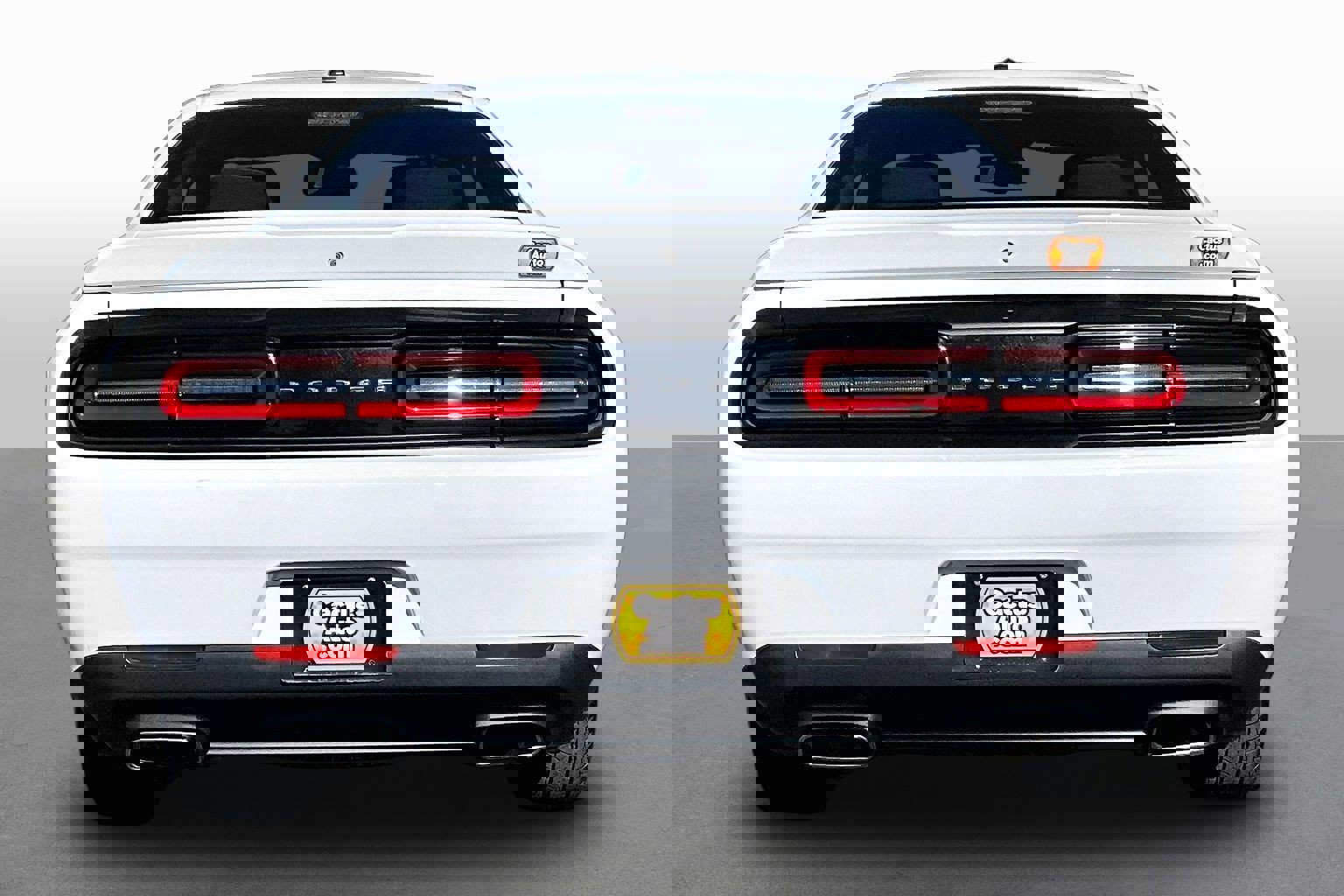 Used 2021 Dodge Challenger SXT image 4