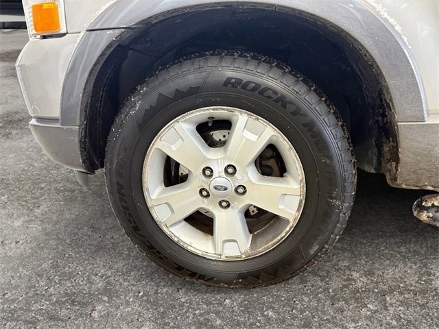 Used 2003 Ford Explorer XLT image 11