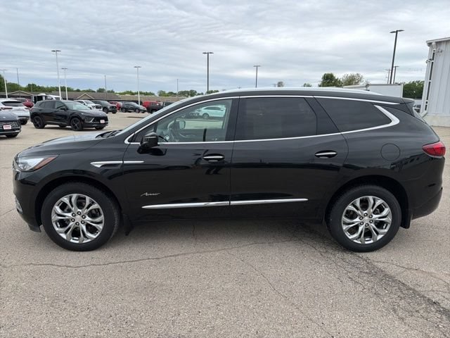 Used 2021 Buick Enclave Avenir w/ Avenir Technology Package FWD image 7