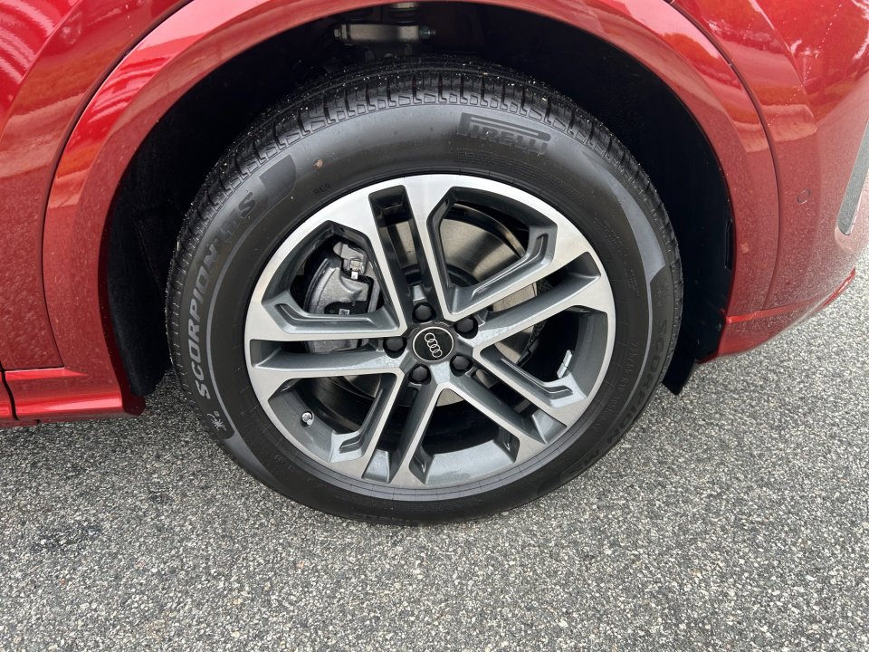 New 2025 Audi Q5 Prestige image 25
