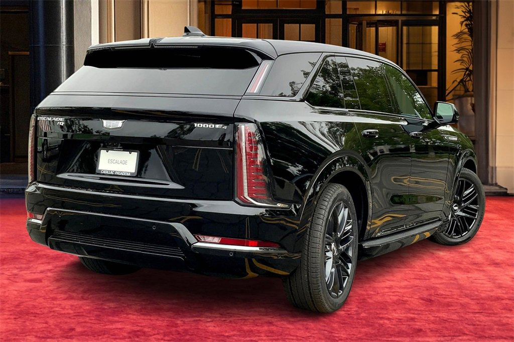 New 2026 Cadillac Escalade IQ Sport 2 w/ LPO, ONYX Package image 6