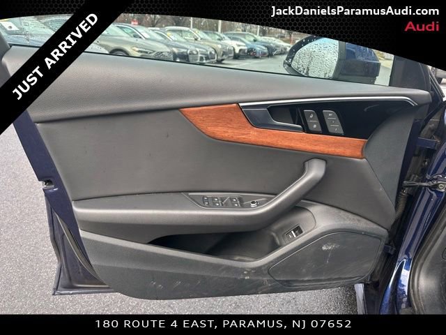 Used 2023 Audi A4 2.0T Premium w/ Convenience Package image 10