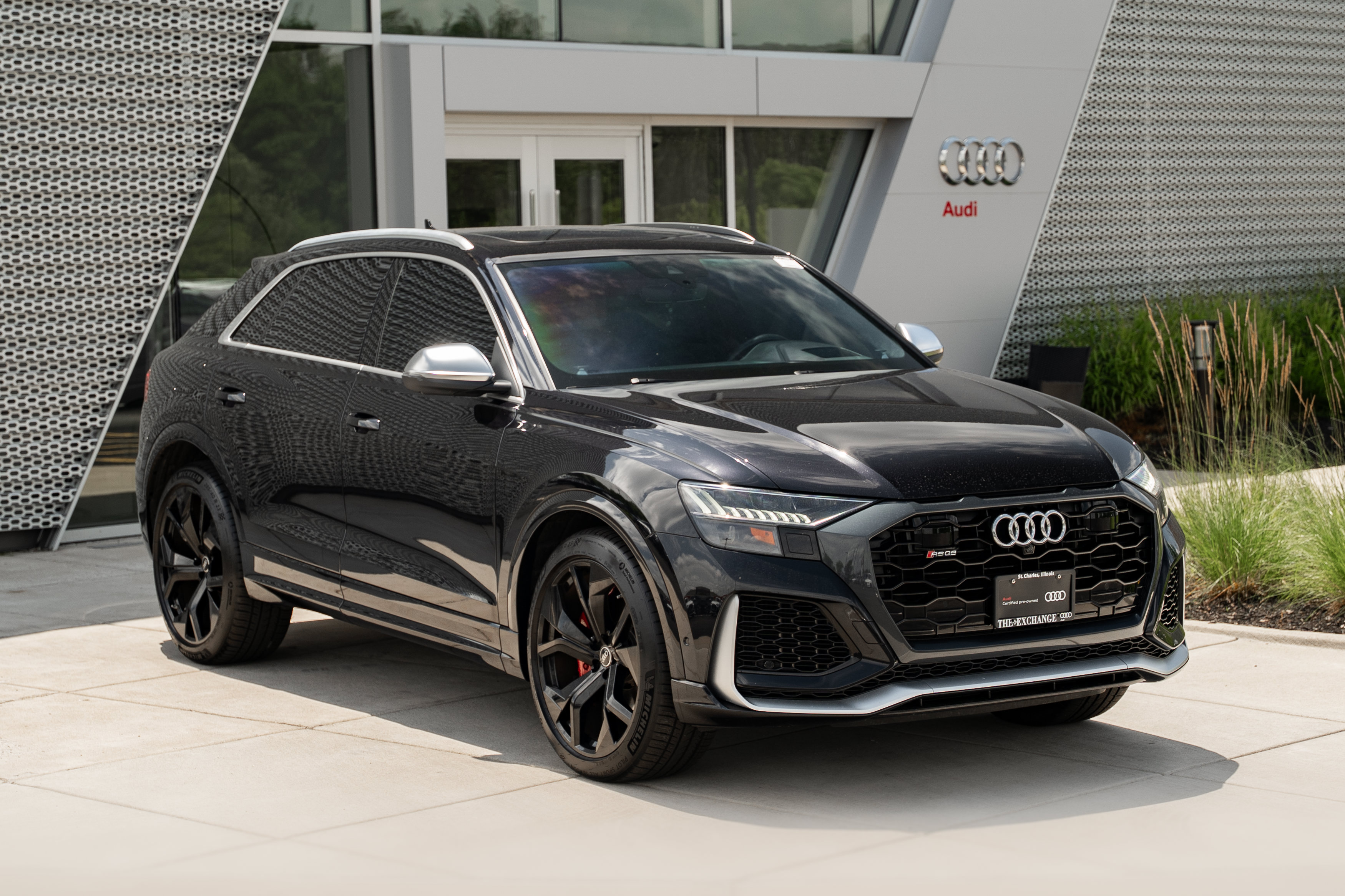 Certified 2021 Audi RS Q8 AWD/4WD image 2