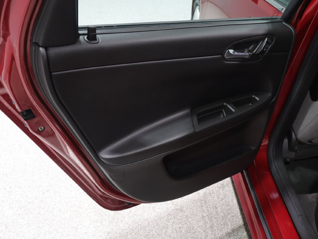 Used 2013 Chevrolet Impala LT w/ LT Sunroof Package FWD image 22